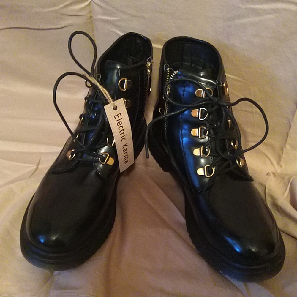 Combat Style Rainboots